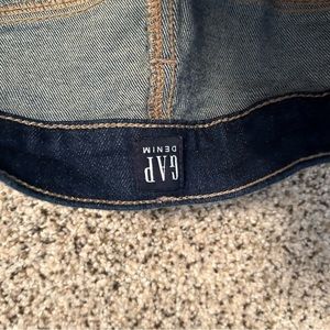 GAP true skinny blue jeans